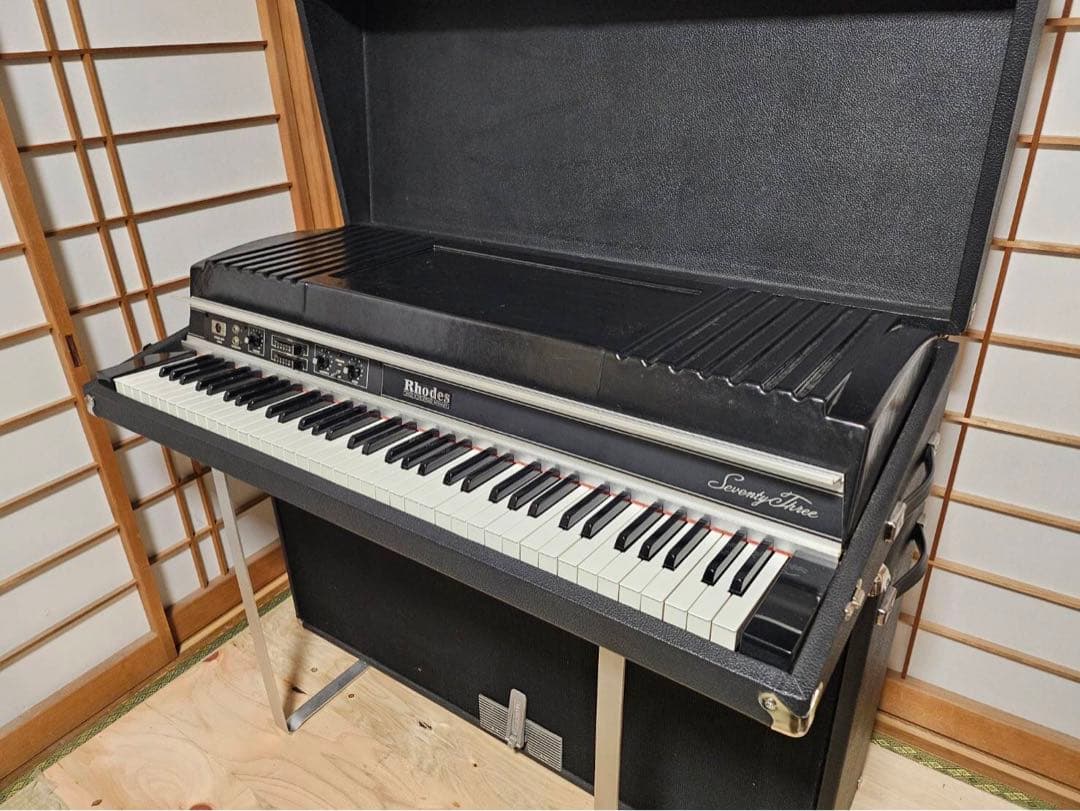 Fender Rhodes Mk2 Suitcase Piano 引き取り限定 - メルカリ