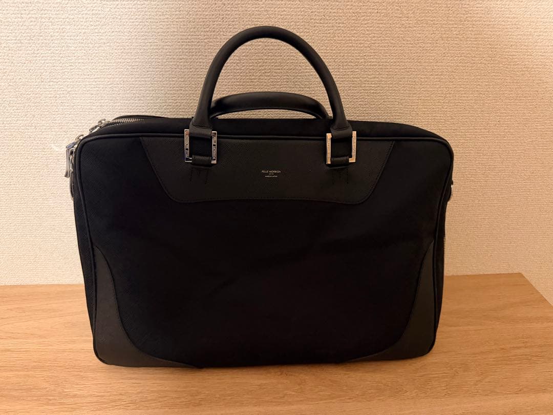 ペッレ モルビダ　ブリーフケース Capitano PMO-CA103 ブラック PELLE MORBIDA ペッレモルビダ Capitano キャピターノ B4ブリーフ