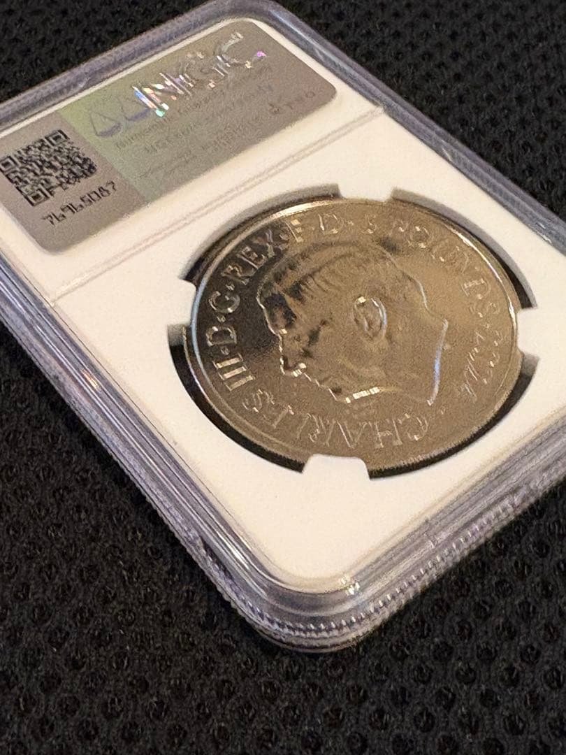 2024 英国 £5 テューダービーストNGC MS69 DPL - メルカリ