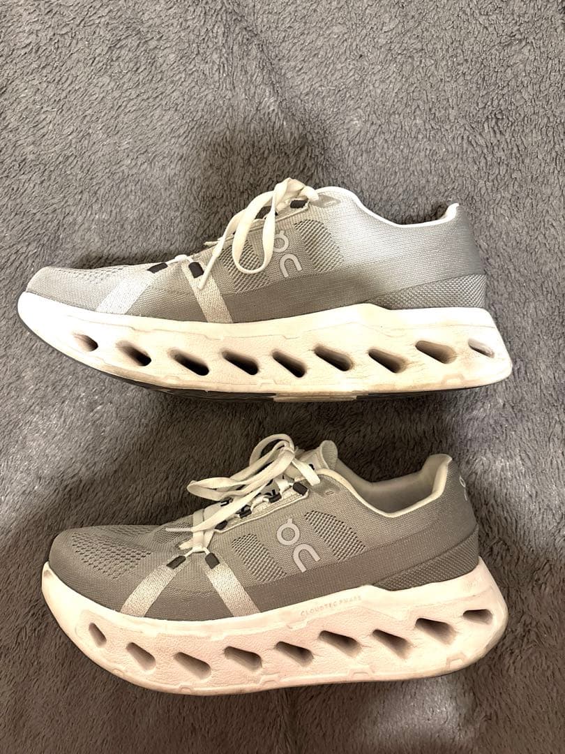 ON CLOUD ECLIPSE オンクラウドエクリプス　ランニング　モンスター