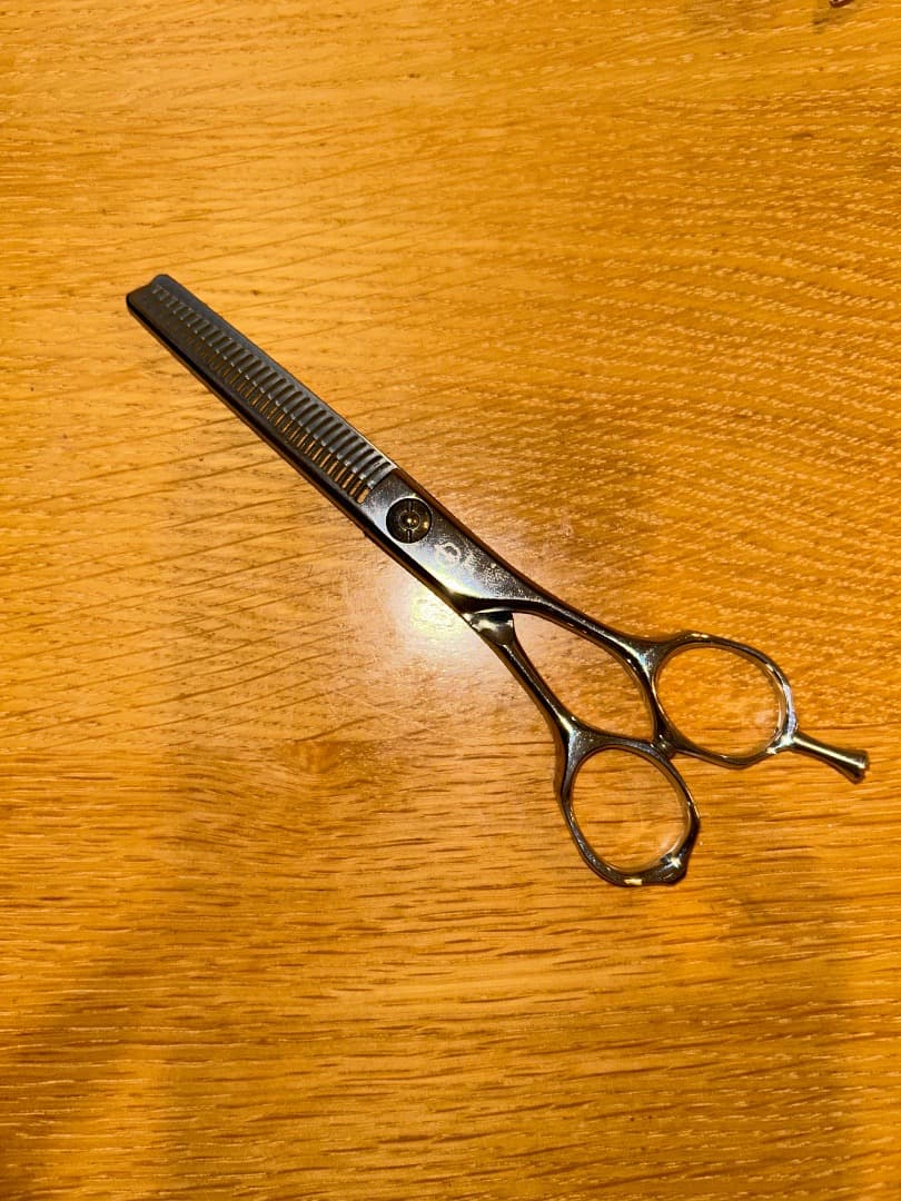 ［中古品］ミズタニシザーズ　セニングすきバサミ　すき率約25〜30% カット率：15～25％｜商品一覧｜ミズタニシザーズ