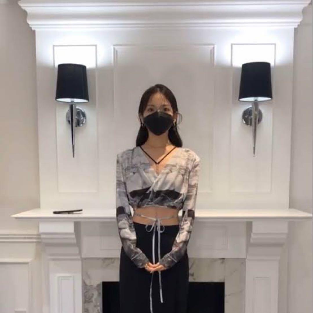 MELT THE LADY glass tops - メルカリ