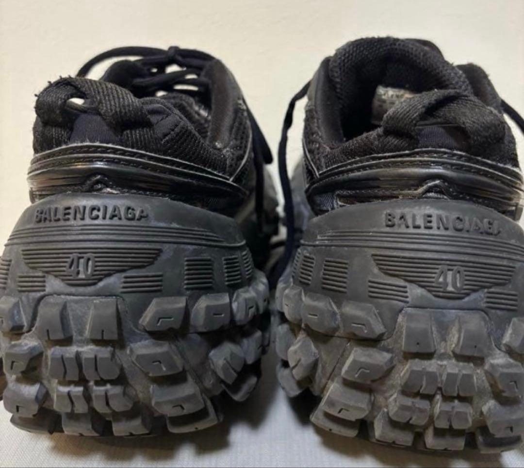 デムナ期BALENCIAGA bouncer 40 バウンサー ディフェンダー - メルカリ