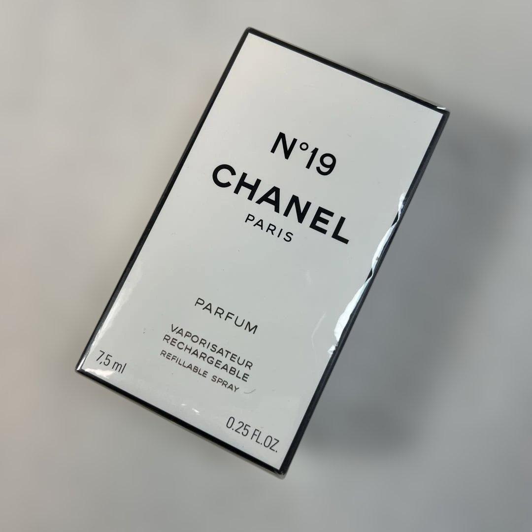 未開封 CHANEL シャネル N°19 パルファム7.5ml レフィル対応