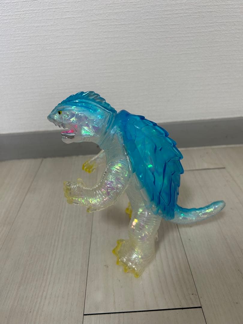 350がメラシリーズ。 透明、中にオーロラフィルムが入っています