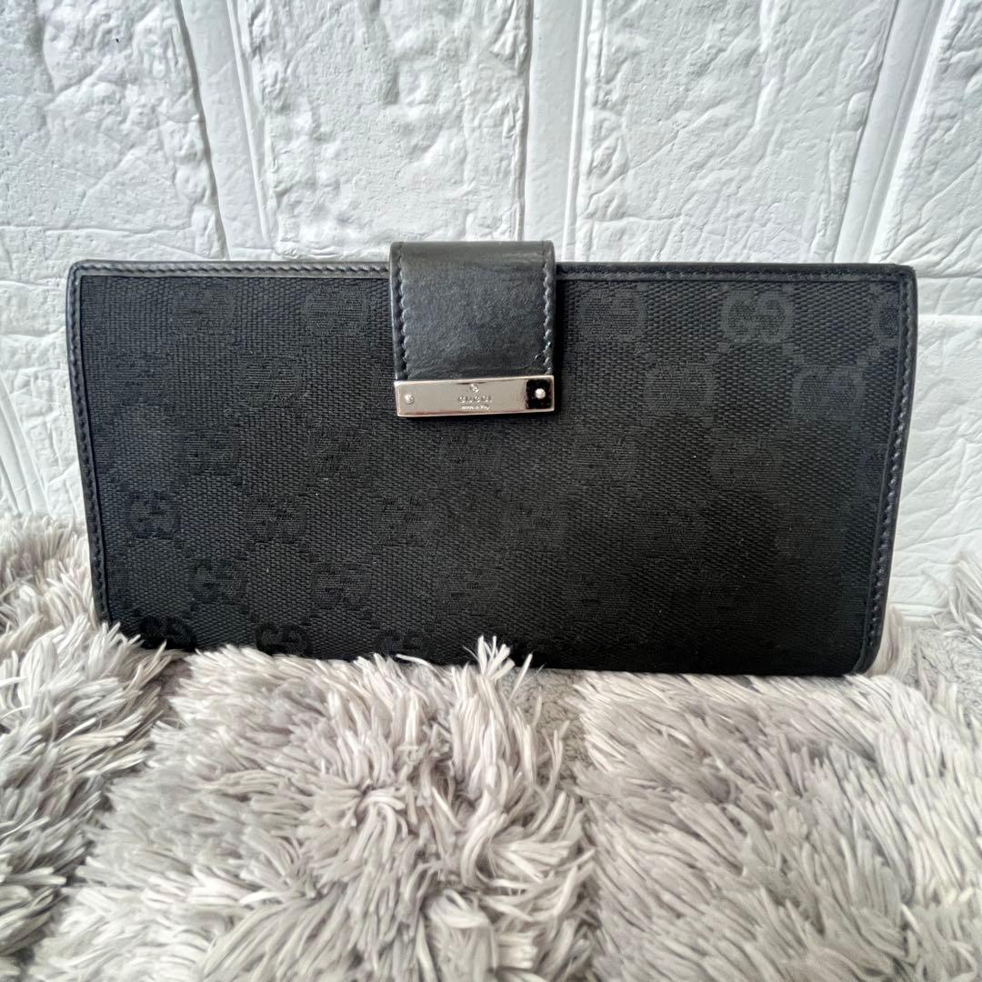グッチ　GGキャンバス ブラック　ロゴプレート　長財布　メンズ