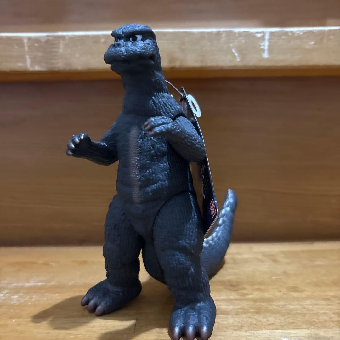 ゴジラ(1973) ムービーモンスターシリーズ ゴジラストア限定 - メルカリ