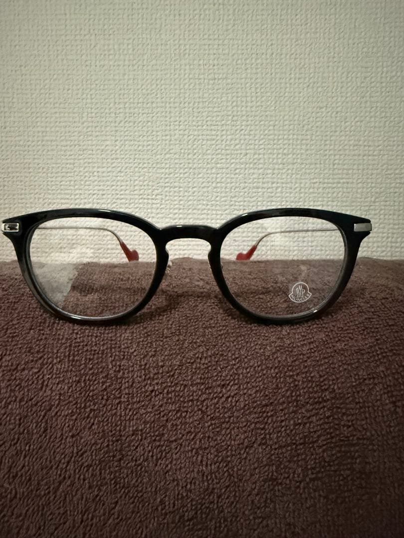 MONCLER ブラックフレーム メガネ