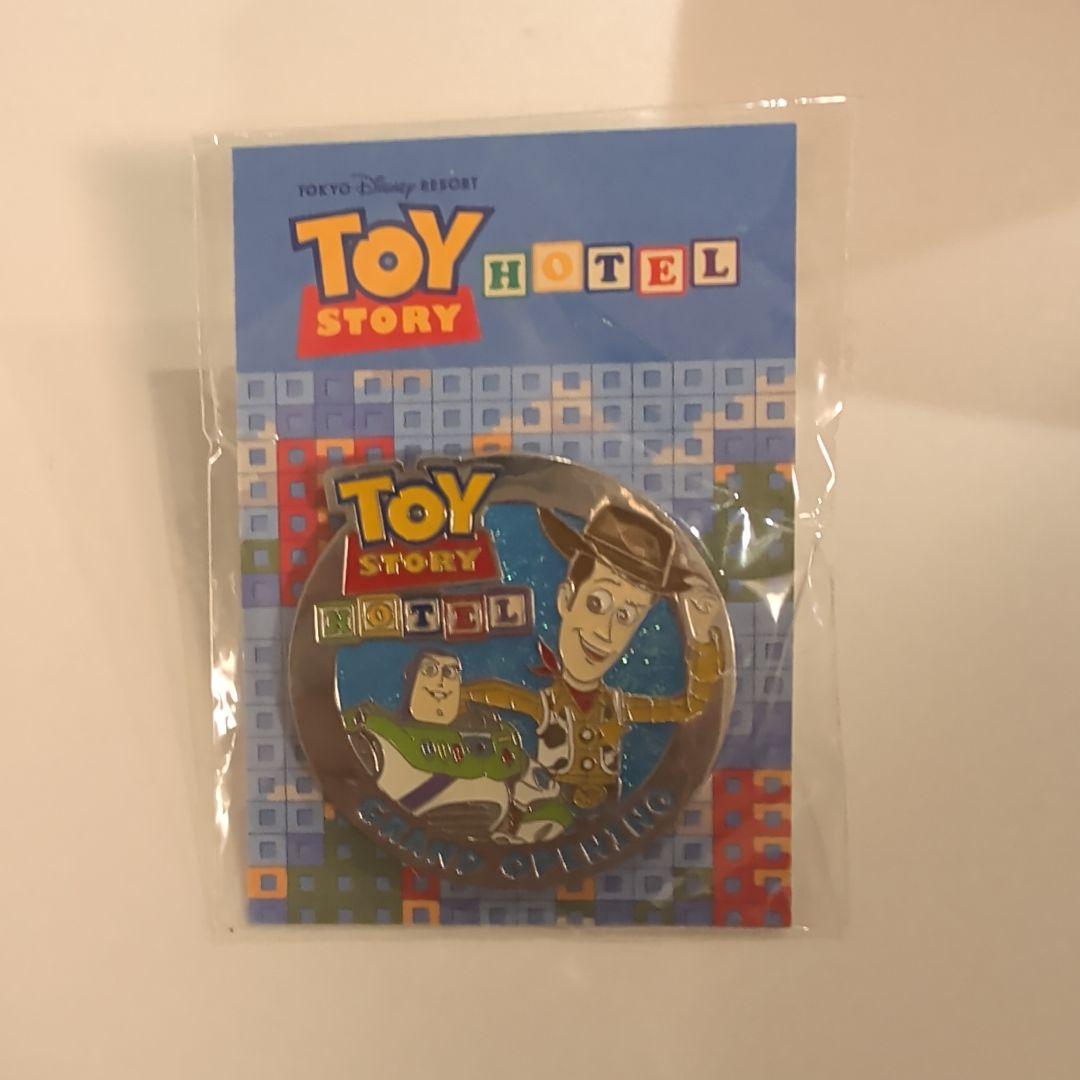 期間限定】ディズニー トイストーリーホテル オープン記念 バッジ
