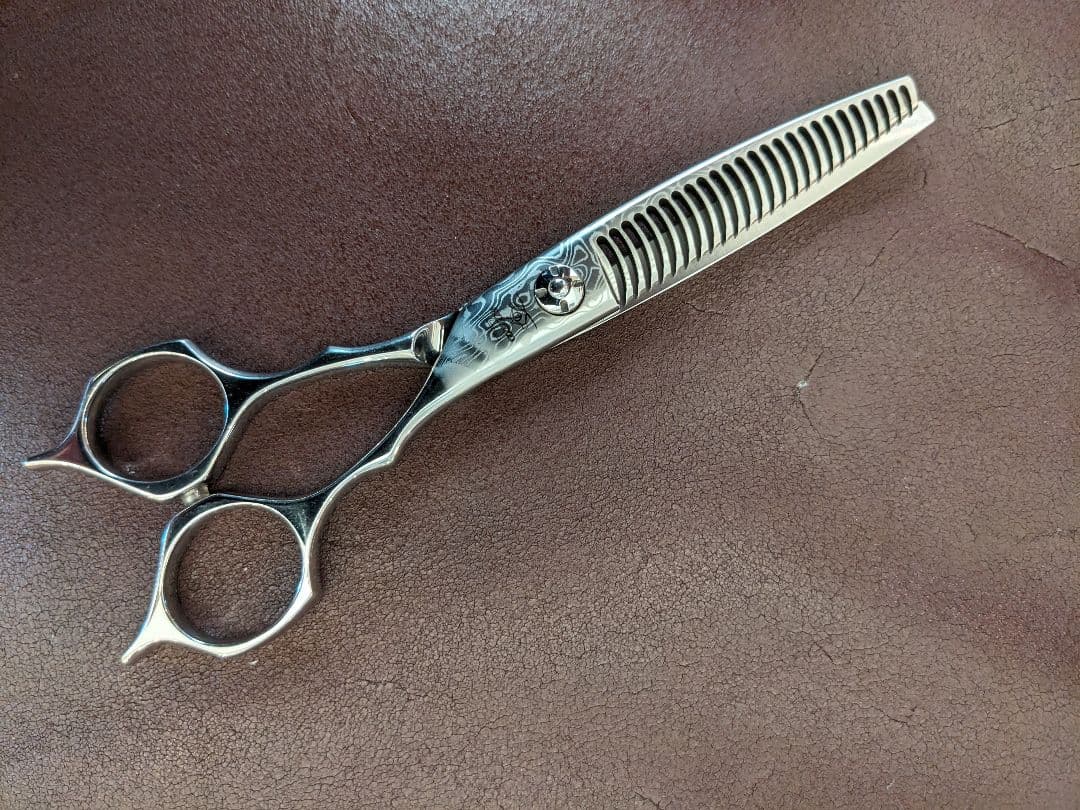 リビテック ハイネッタ ダマスカス鋼 6インチ20%~25％ 正逆 美品