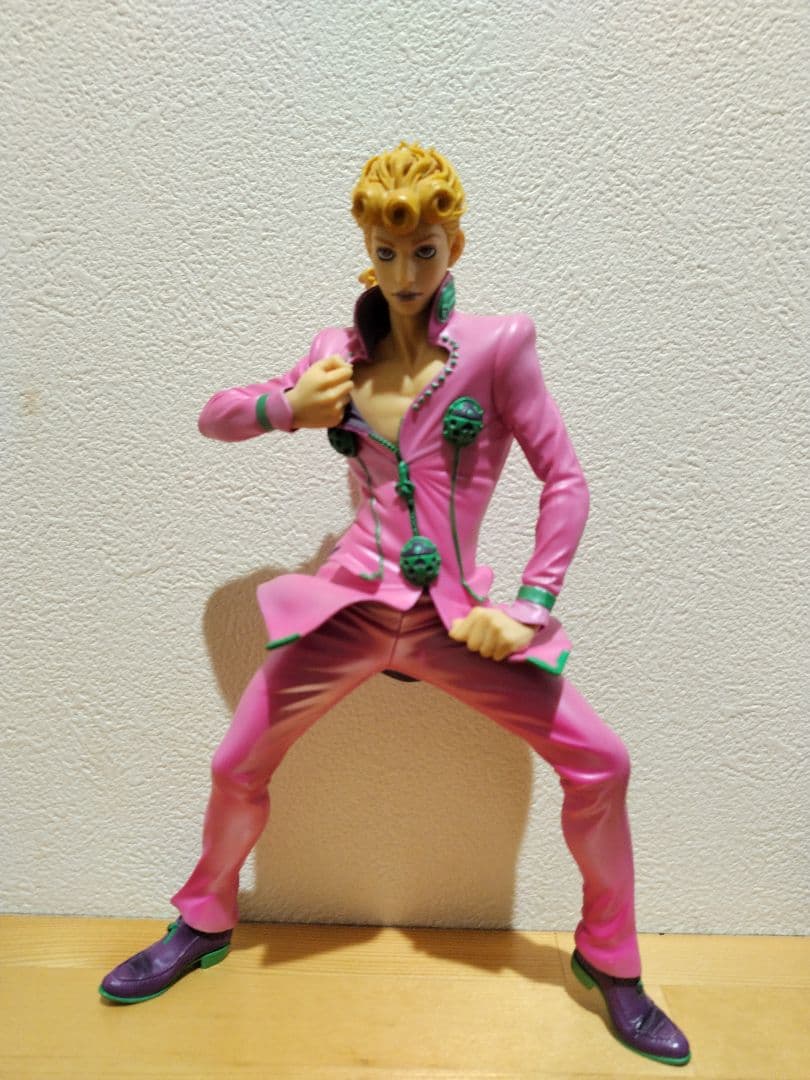 ジョジョの奇妙な冒険　ジョルノジョバァーナ　フィギュア