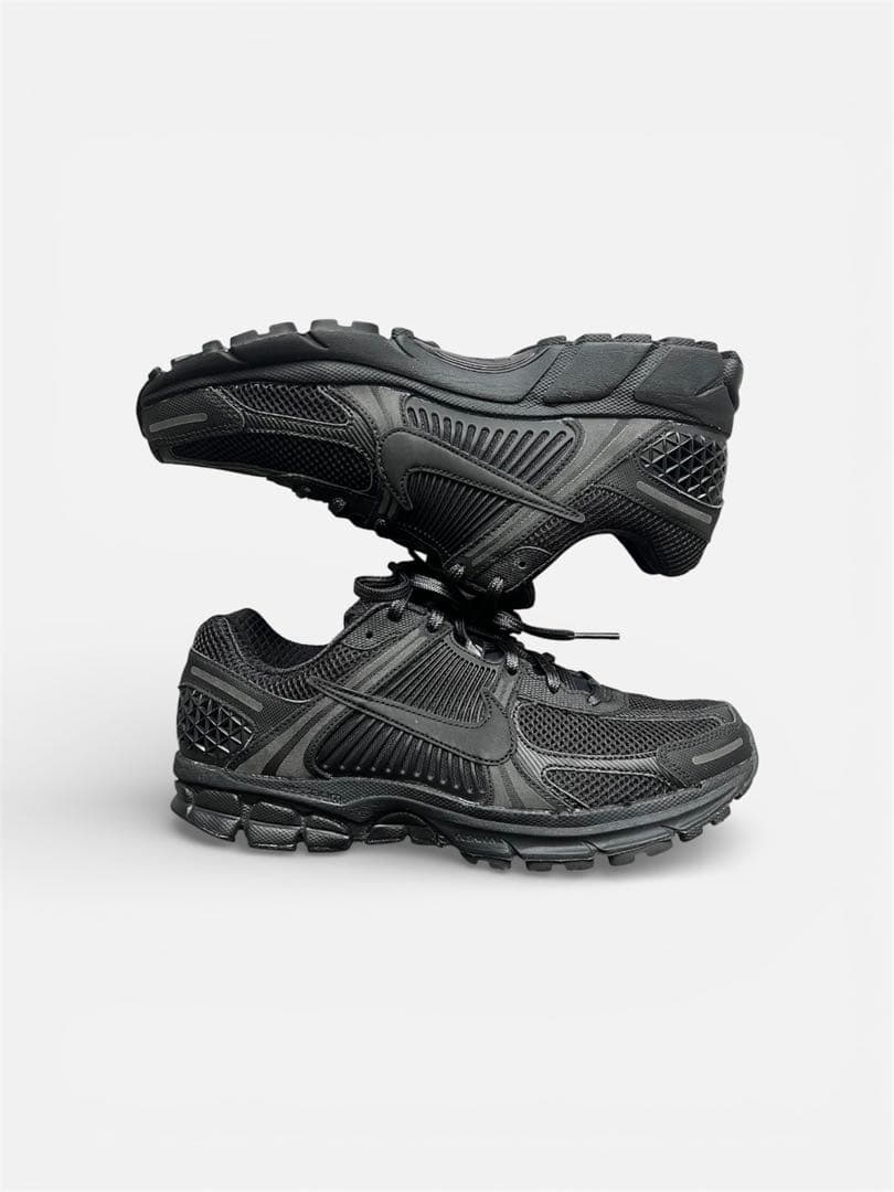 【26.5cm】 NIKE zoom vomero 5 black