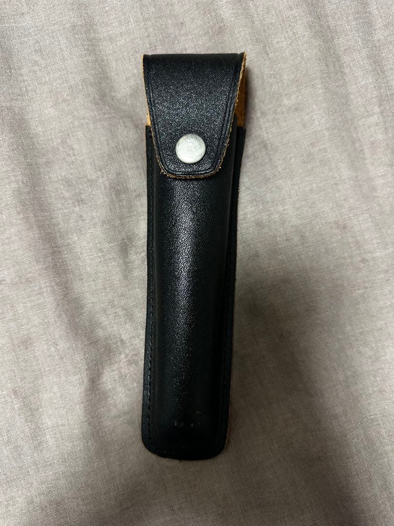 黒 合成皮革 ボタン付き警棒ケース