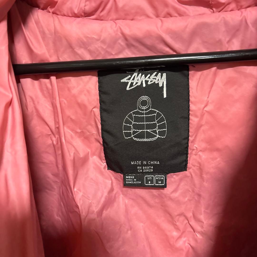 Stussy フード付きダウンジャケット M 黒・ピンク - メルカリ