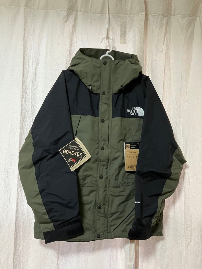 ノースフェイス　マウンテンライトジャケット　NP62450