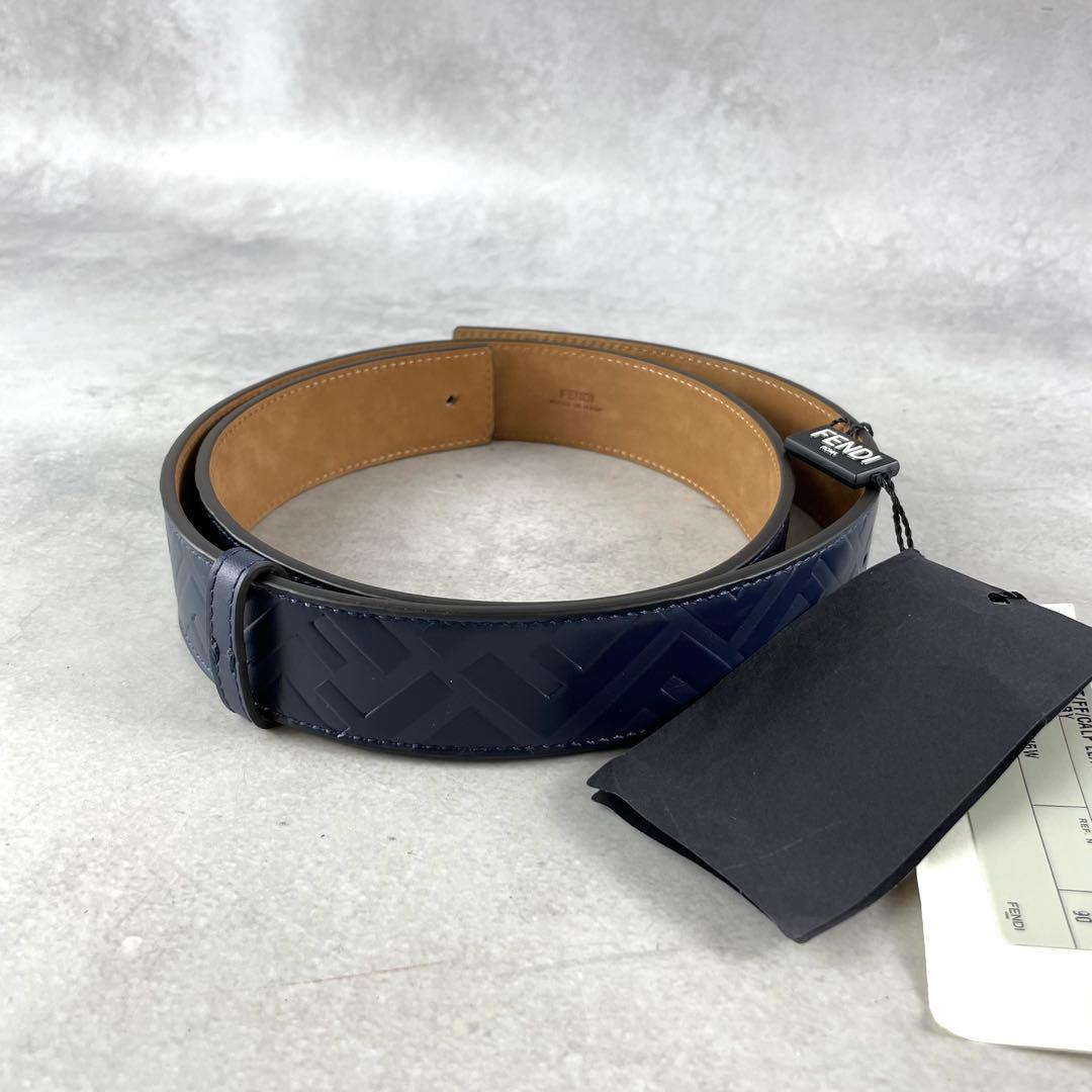 未使用✨ フェンディ FENDI ベルト ズッカ柄 エンボス レザー ネイビー