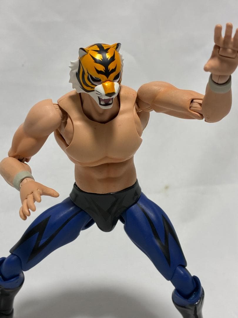 バンダイ S.H.フィギュアーツ タイガーマスクW 付属欠品本体のみ