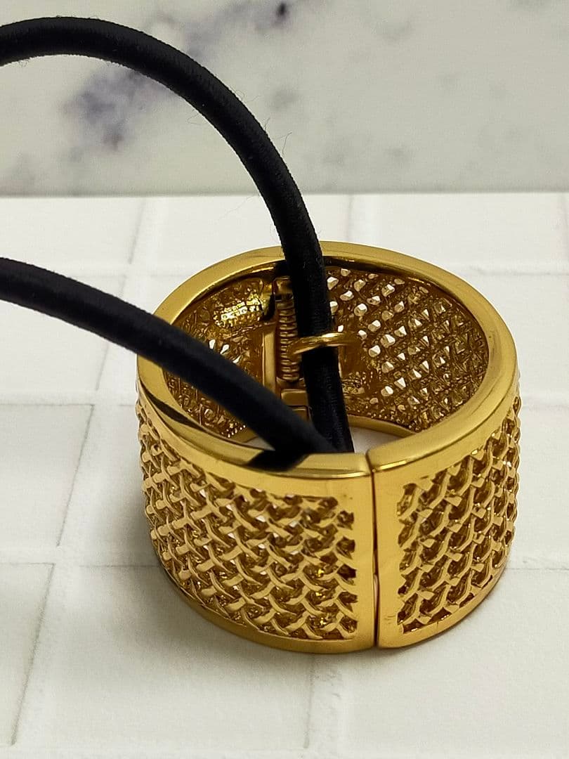 きなこ フランスラックス カフポニー ゴールド アトリエ エナメル カフ ポニー (ホワイト/ゴールド) | フランス