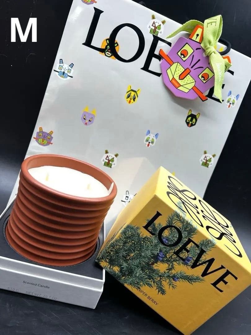 LOEWE ❣️キャンドルM 　　　　　　ジュニパーベリー