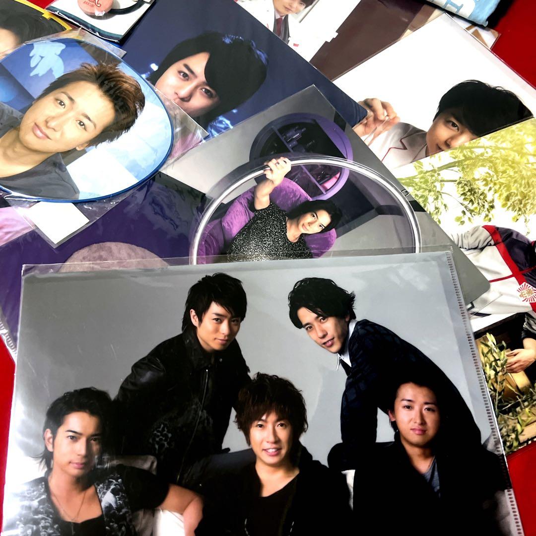 ARASHI クリアファイル.DVD.Tシャツ 等 まとめ売り - メルカリ