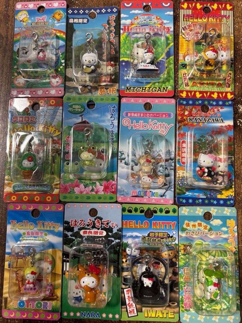 【ラスト】ご当地キティ ファスナーマスコット　12個セットまとめ売り