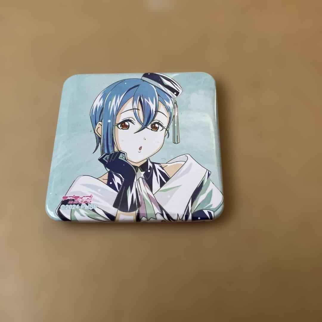 ラブライブスーパースター スクエア缶バッジ 若菜四季 - メルカリ