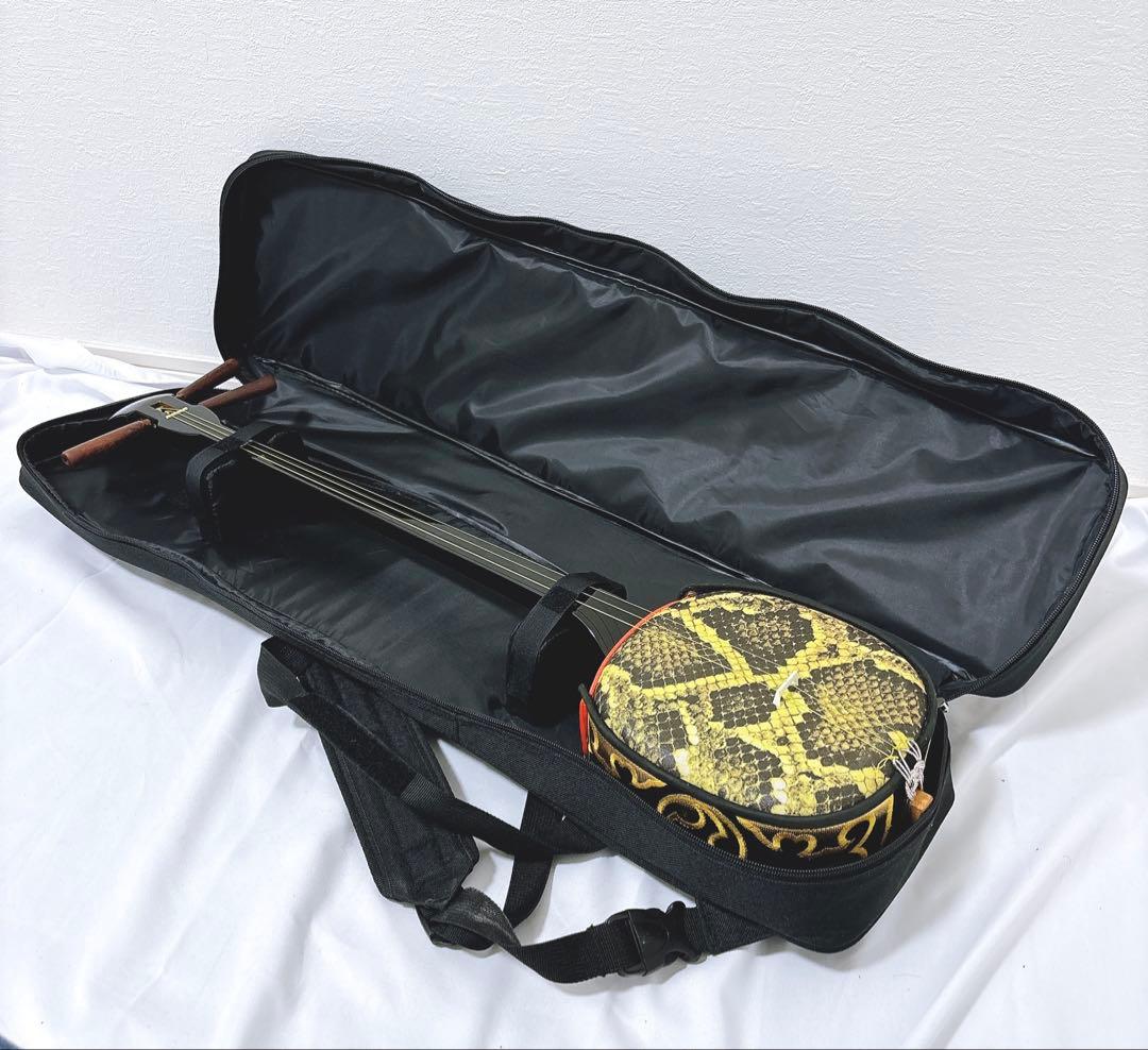 【良品】沖縄三線 人工皮 蛇柄 三味線　ケース付き