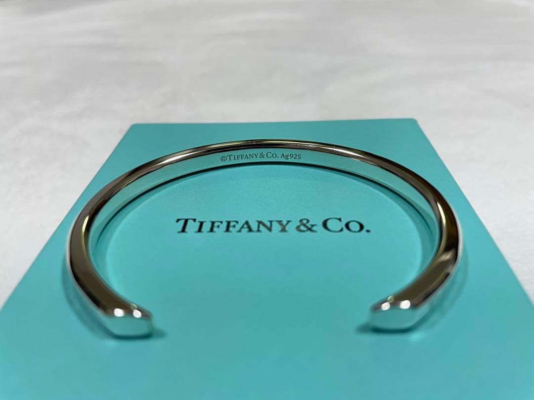 ティファニー 1837™ メイカーズナロー カフ（ミディアム）