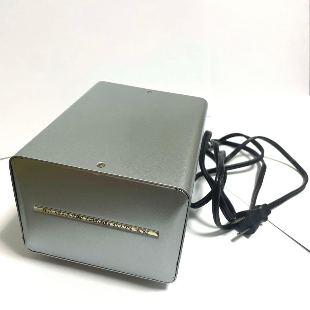 カシムラ TI-20 昇圧・降圧変圧器 1500VA