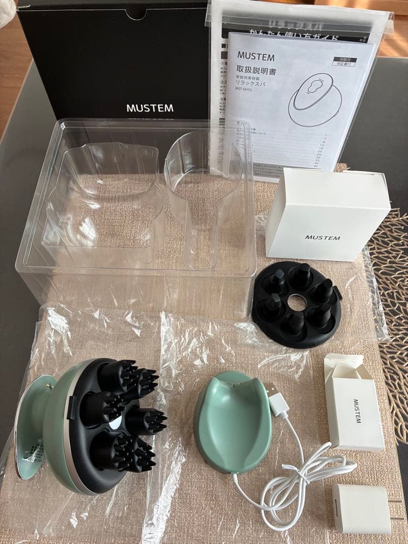 MUSTEM リラックスパ 頭皮マッサージ美容器 - メルカリ