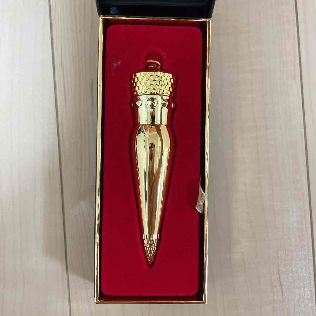 ルブタン リップ