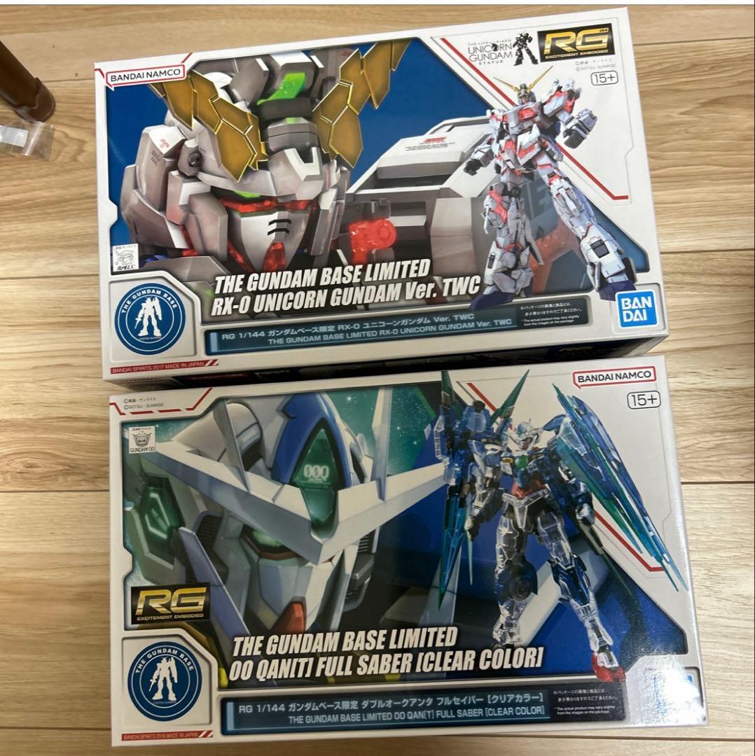 RG ユニコーンガンダムTWC ダブルオークアンタフルセイバー(クリアカラー) RG ガンダムベース限定 ダブルオークアンタ フルセイバー［クリア