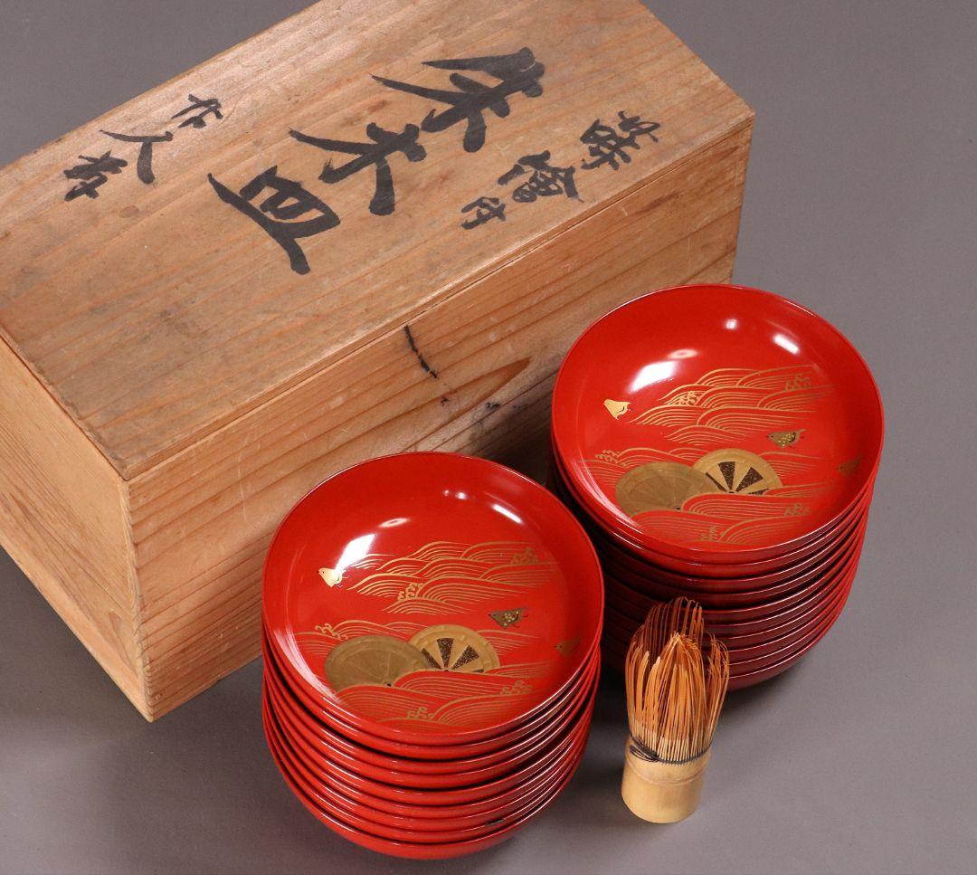 時代輪島塗 蒔絵付朱塗木皿 十九客 波千鳥 片輪車 金蒔絵 天然木【MA368】