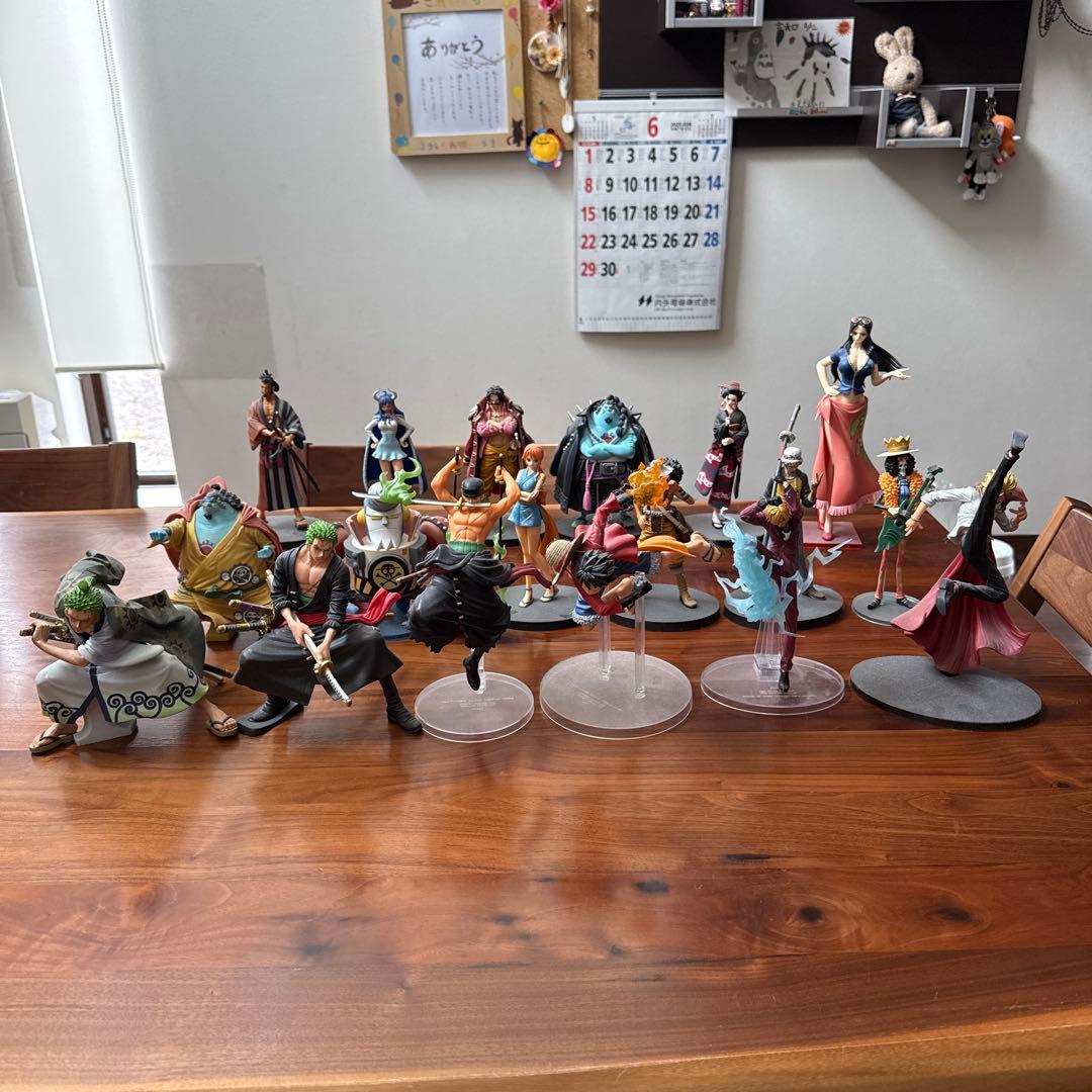 ワンピースフィギュア18体