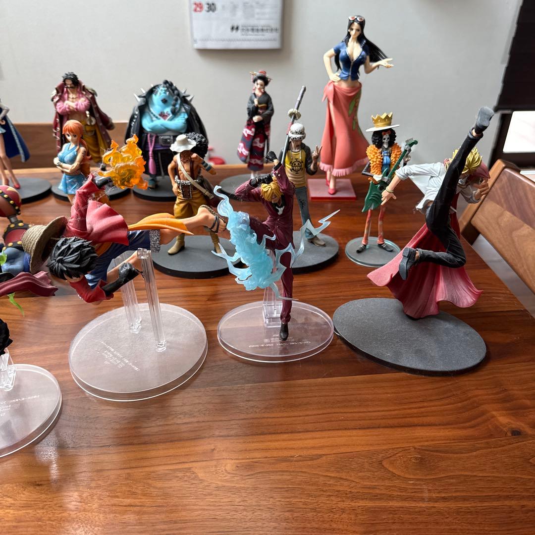 ワンピースフィギュア18体