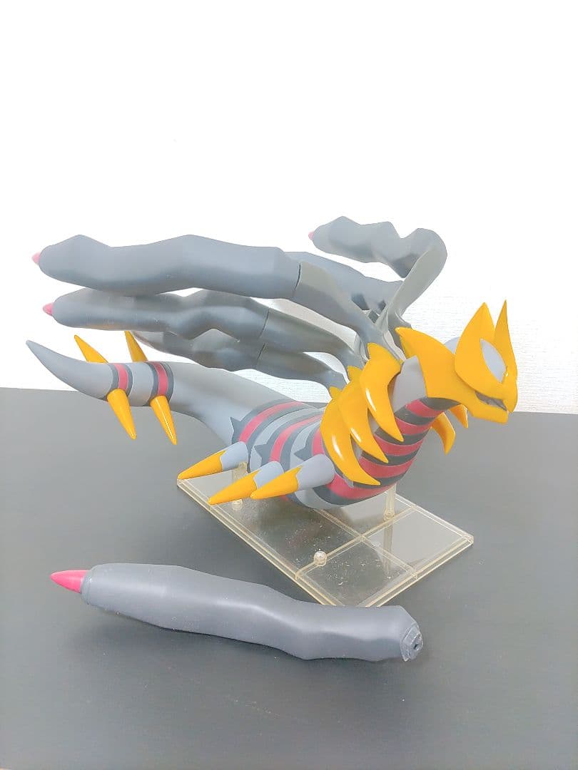 【希少品】ポケモンわくわくゲットくじ2008ギラティナ フィギュア