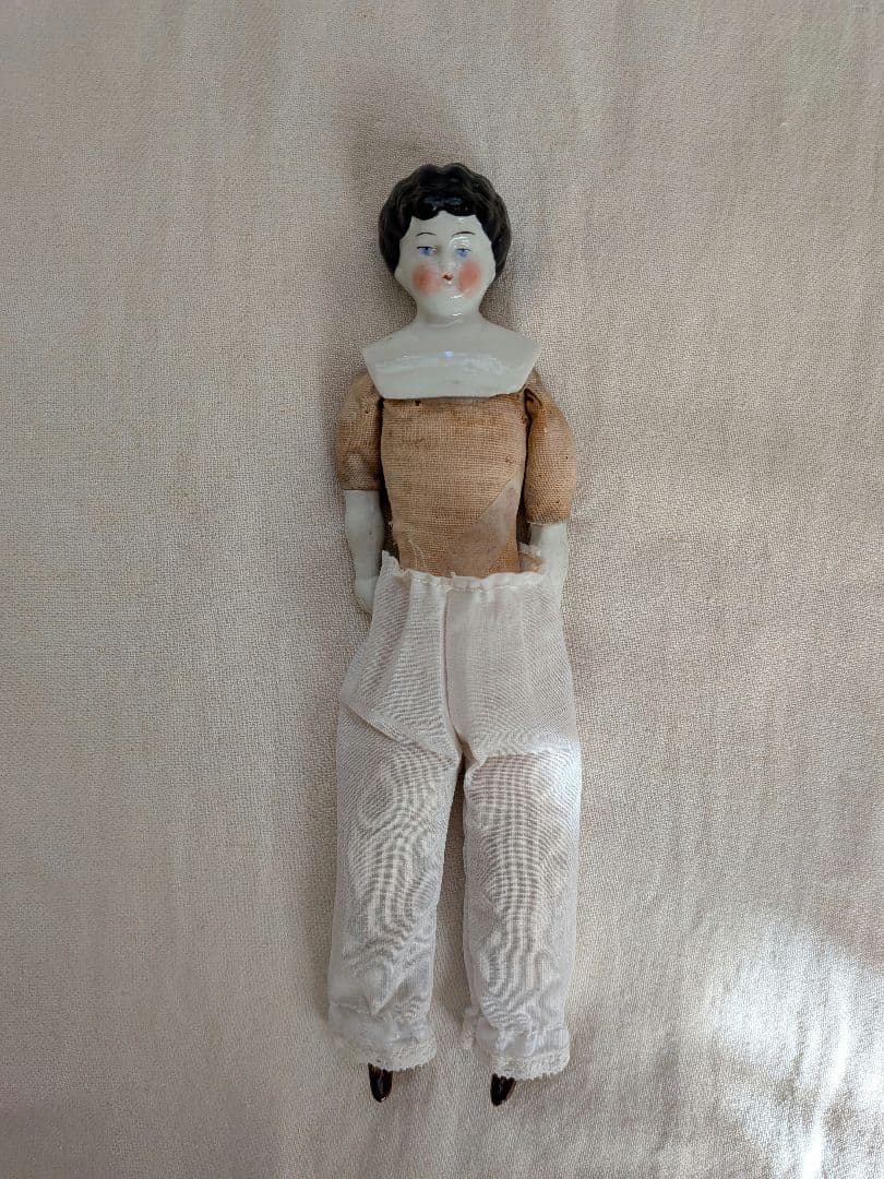 チャイナヘッドドール　 陶器製人形 約23cm