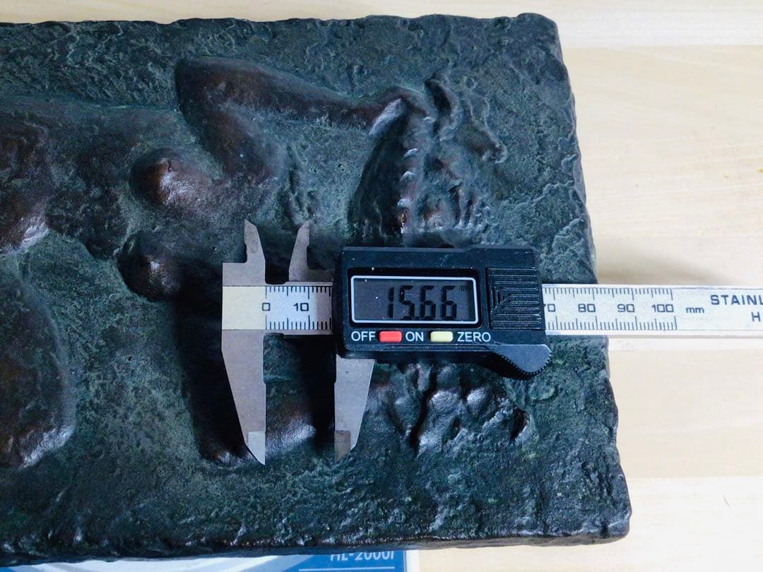 ◉真作保証品◉神戸有名具象彫刻家◉新谷英夫◉ブロンズレリーフ〓裸婦