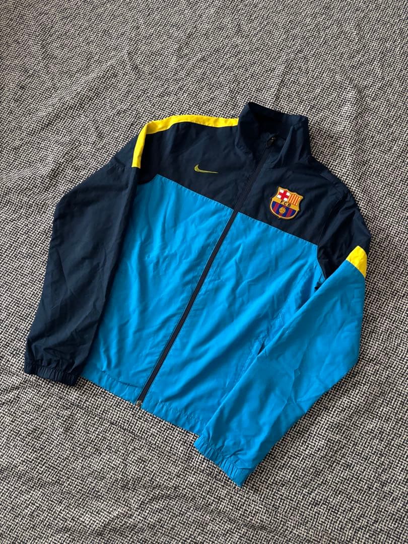 破格】 00s NIKE ナイロンジャケット バルセロナ - メルカリ