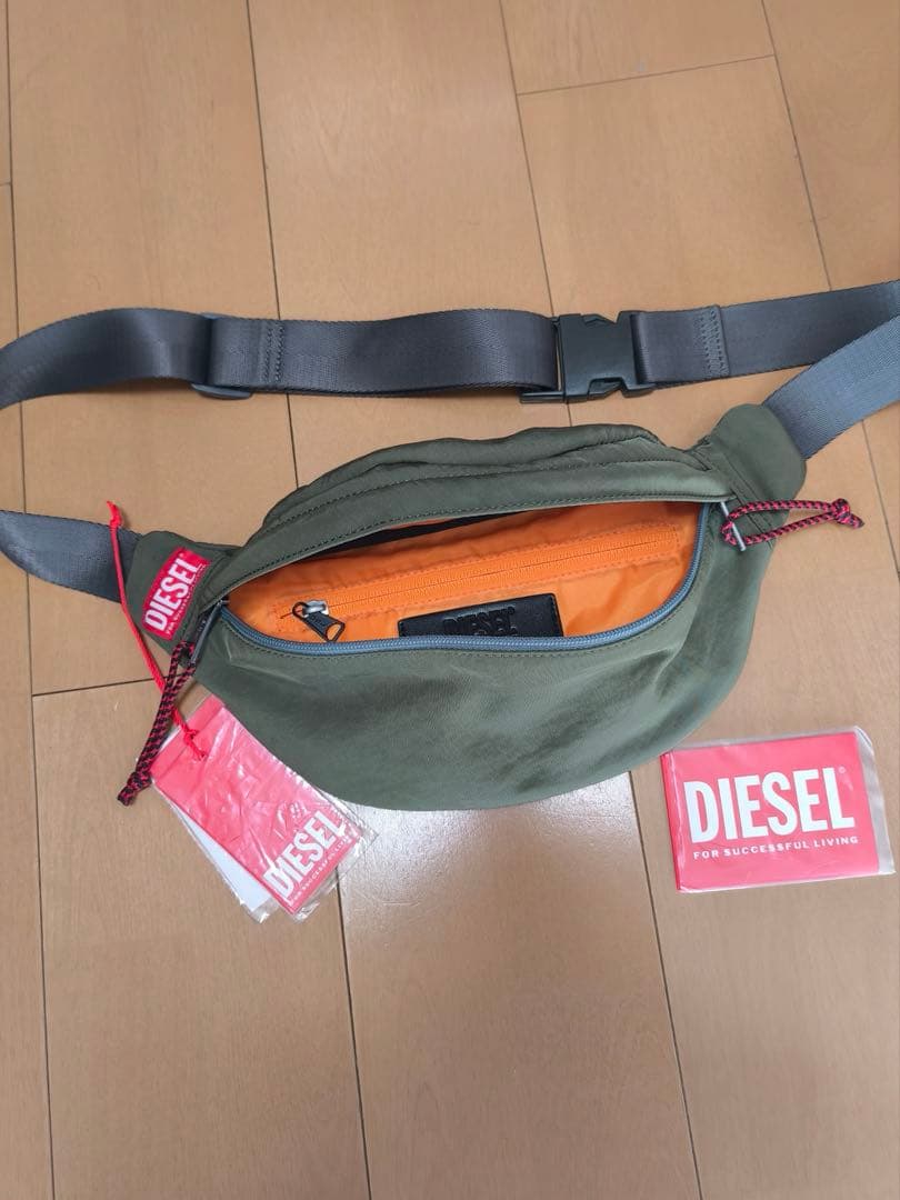 DIESELディーゼル ボディバッグ カーキ X09372 - メルカリ