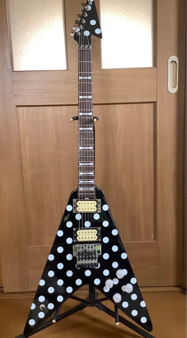 PolkadotV ランディ ローズ Floyd Rose フライングV - メルカリ