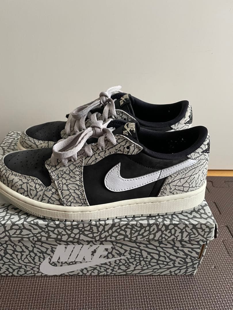 靴 Air Jordan 1 Retro Low OG Black Cement
