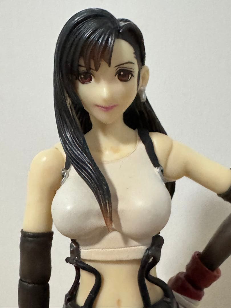 ファイナルファンタジーⅦ ティファ・ロックハート フィギュア 2体