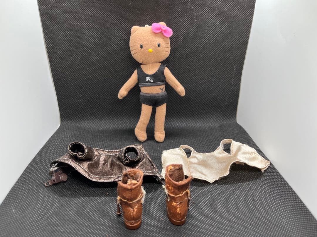 ハローキティ ドレスアップコレクション 日焼け ガングロ ギャル