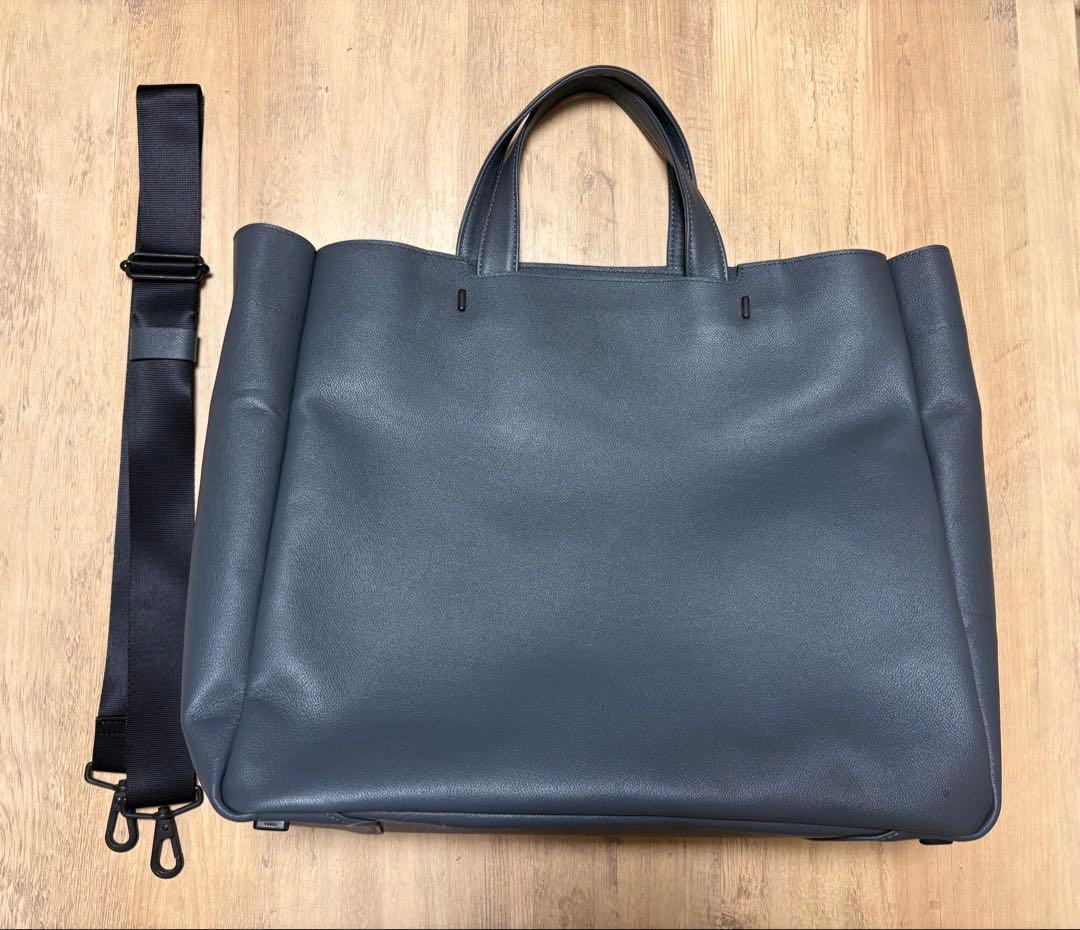 FARO UrbanSquareTote3 グレー　取り外し可能ストラップ付