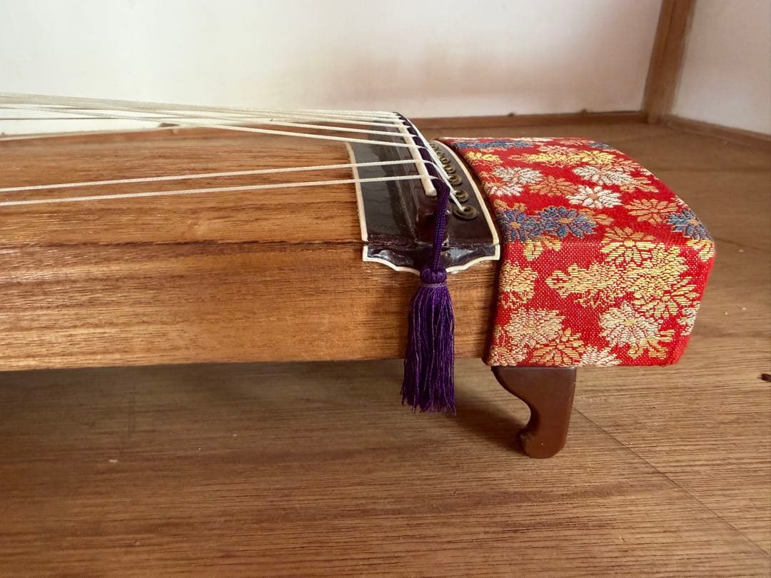 木製琴 13弦 花柄装飾付き - メルカリ