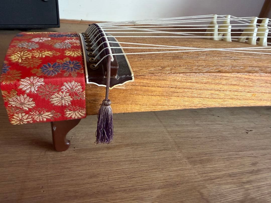 木製琴 13弦 花柄装飾付き - メルカリ