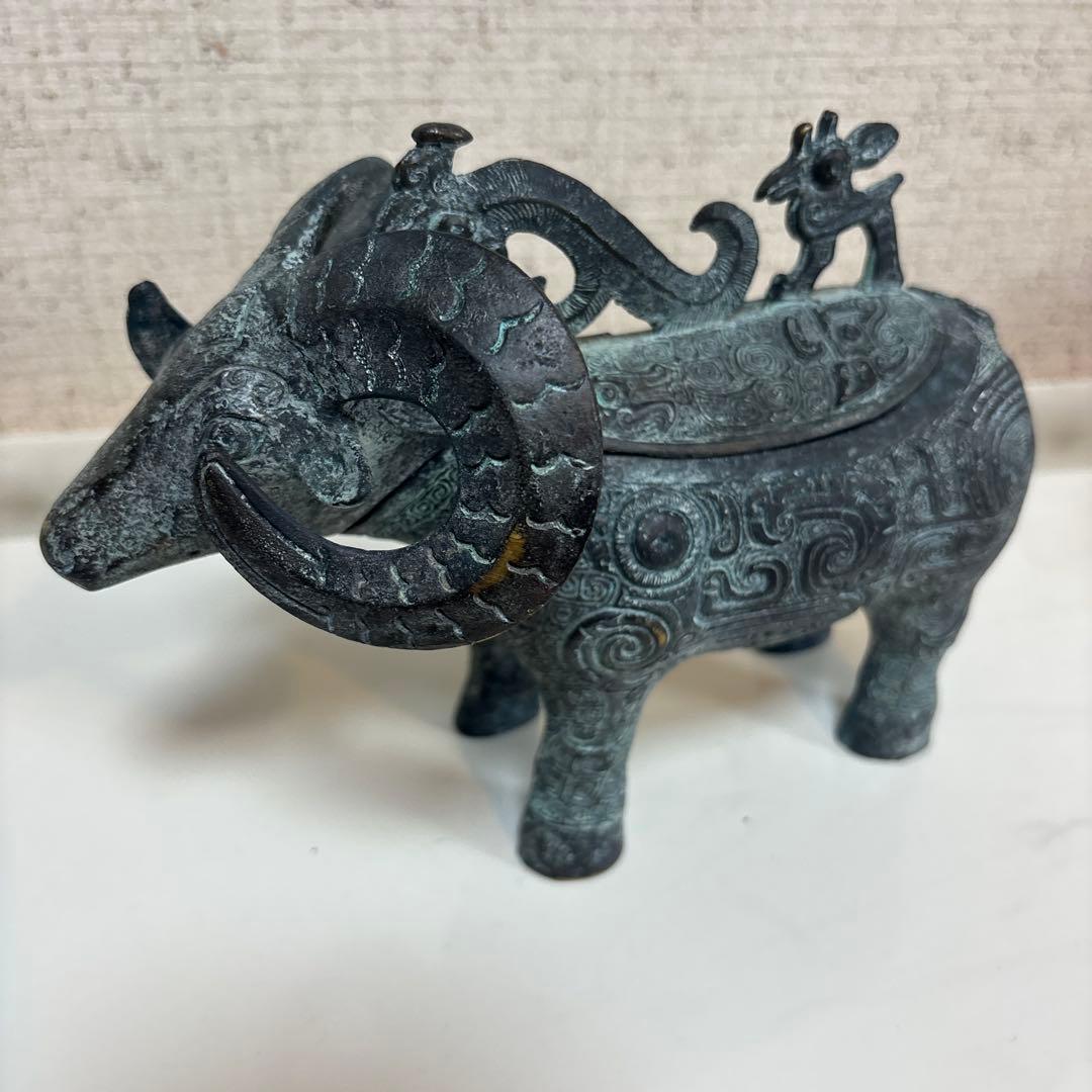 青銅器　羊の形装飾品羊尊 盛酒器 置物 祭祀品 古美術