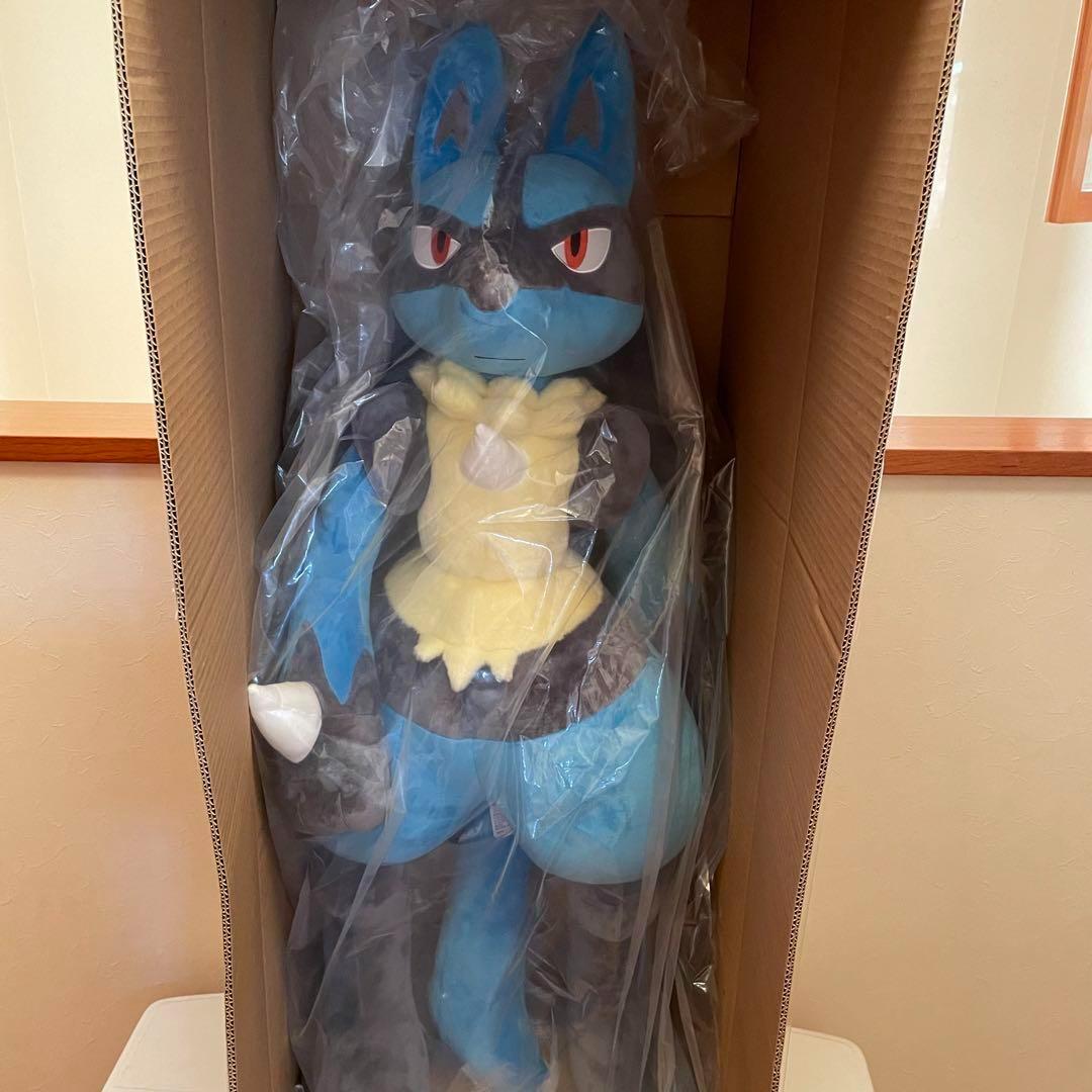 ポケモンセンター オリジナル　ぬいぐるみ 等身大ルカリオ