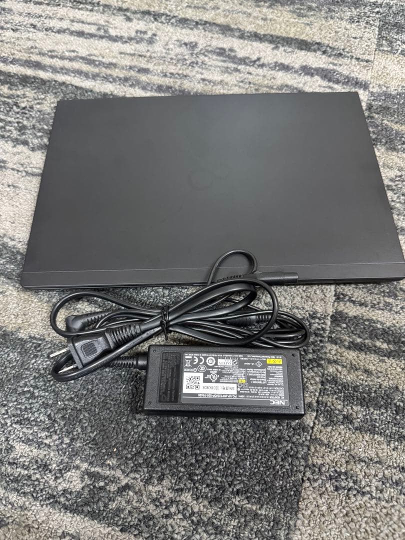 薄型ノート⭐︎メモリ8GB⭐︎SSD128GB⭐︎指紋認証・Win11☆